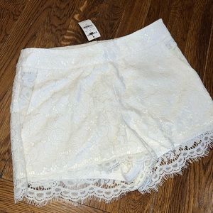 Express shorts NWT